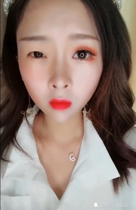 女神说她长的丑,男孩不信当看到卸妆后 网友:打扰了 告辞