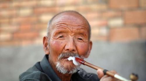  [家里]俗语“门前不栽竹，房后不栽树”有何道理呢？为啥房前不能种竹子