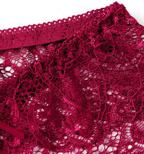 越来越多人不穿传统内内!热憋得要命，学学下图女人，冰爽又迷人