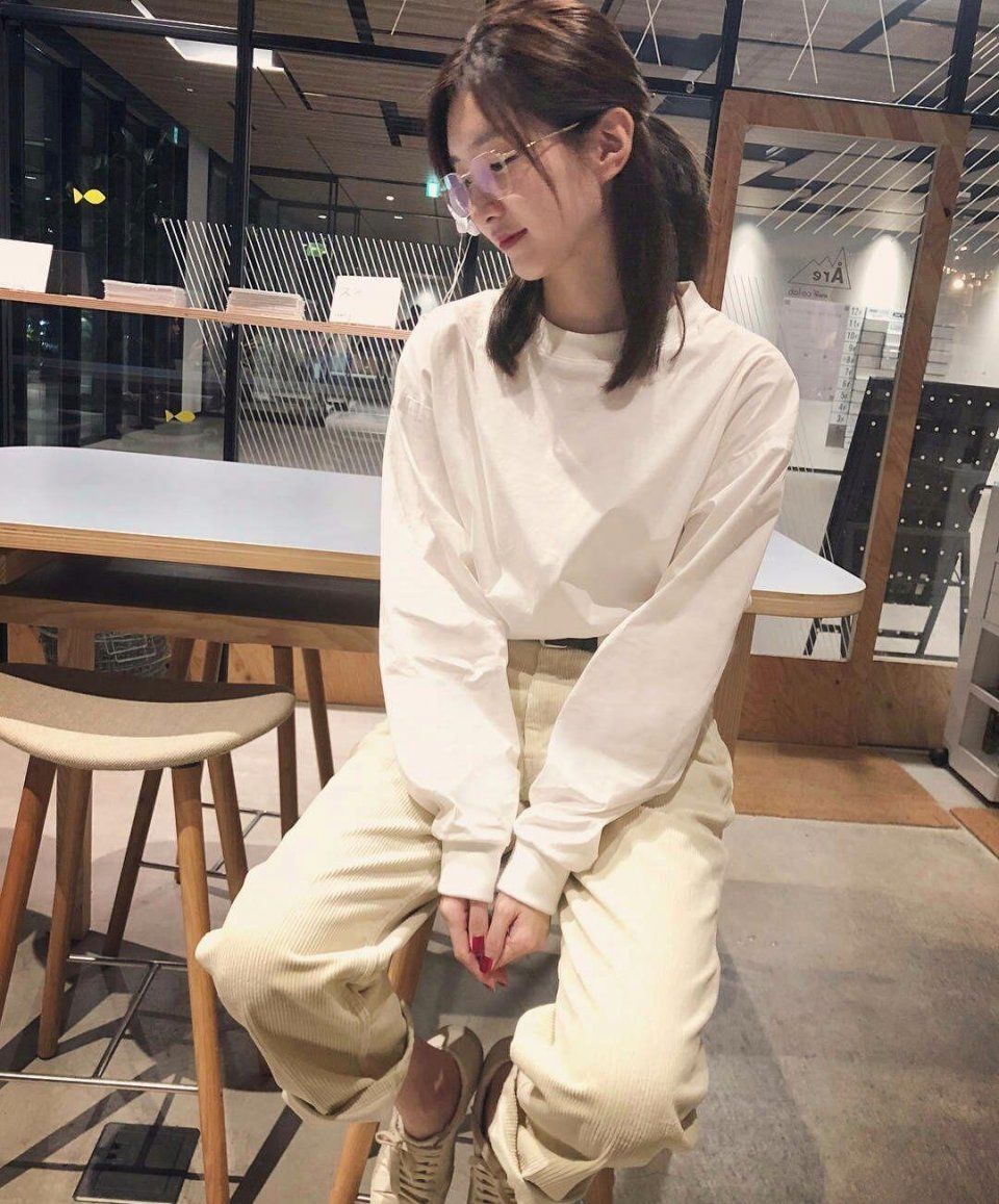 江疏影没有高级脸,腿也没有郑爽好看,但她穿衣服就是看着舒服!