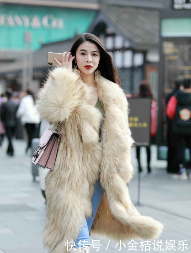  【完美】大气的皮草外套，完美显示出了时尚的魅力