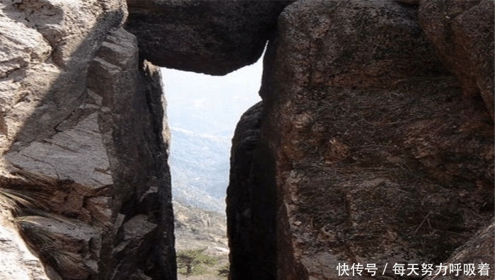 《跟着小茜去旅行》：游览黄山，怪峰林立造型多，是一次难得的体