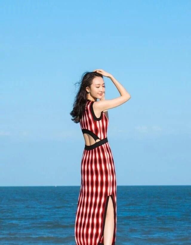  「海边」简约时尚的夏日海边搭配，防晒又好看，喜欢看海的妹子赶紧学起来