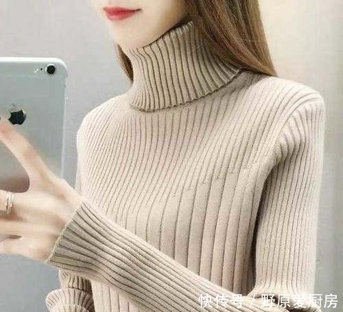 『女人』建议女人毛衣尽量不要搭裤子,瞧聪明女人的穿法,也太时髦洋气了