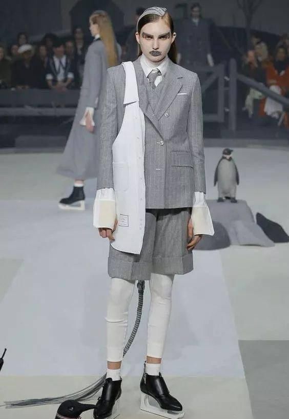  『时装画技法』时装系统里最难穿的一种类型——西装，在大牌设计师手下是如何被重塑？