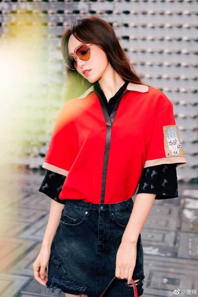 唐嫣太拼了!短裤提太高都快推根了 网友:罗晋能驾驭得了?