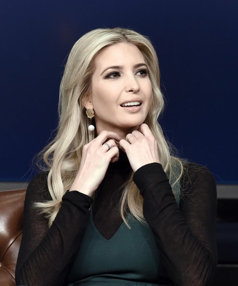 电视讲话中的伊万卡风姿，名媛气质就是这么拽