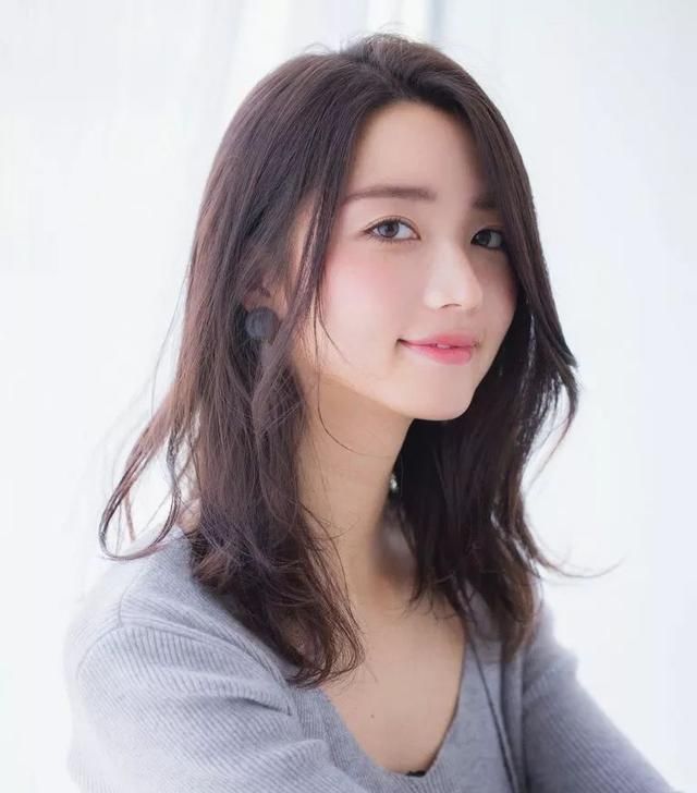  『气质』在日本，那些“惊艳时光”的精致女孩，都是什么模样？