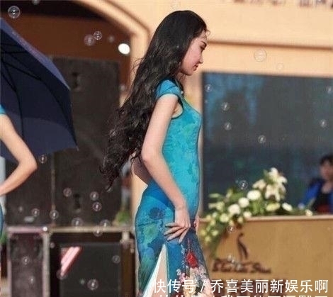  「优雅」优雅时尚的街拍美女彰显女人味，每一时刻都事时尚瞬间
