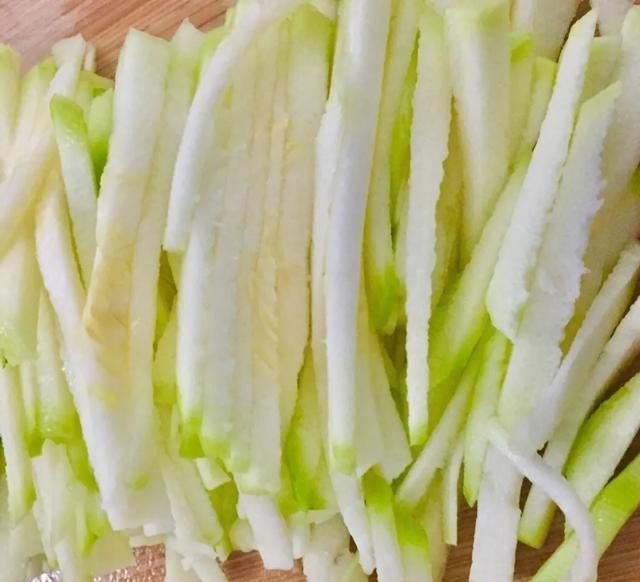  「客家人」小南瓜怎么做？客家人教你决窍和方法，外焦里嫩，好吃到停不下来