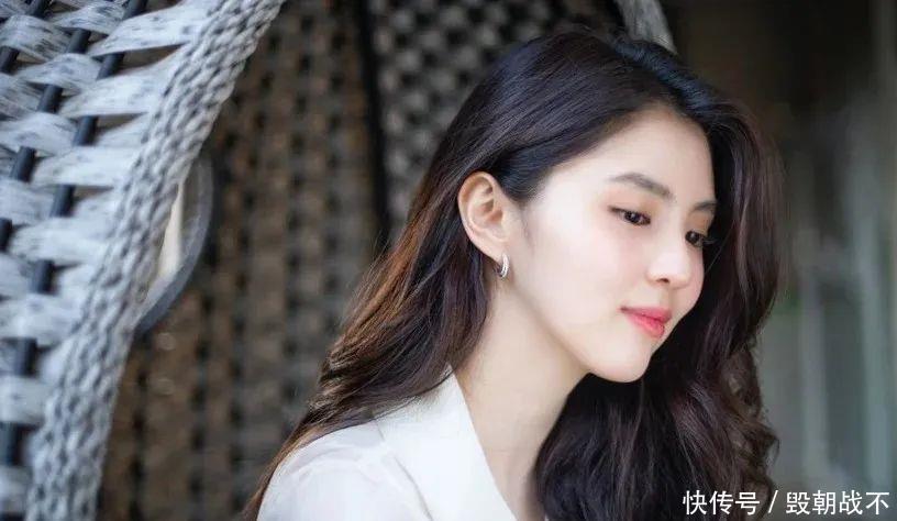  女生■韩素希发色成女生指定范本！其中脏橘色，黑发色最好看