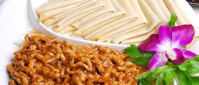 「交会」经典鲁菜品鉴，来品尝一下豆制品和肉的交会，京酱肉丝来啦