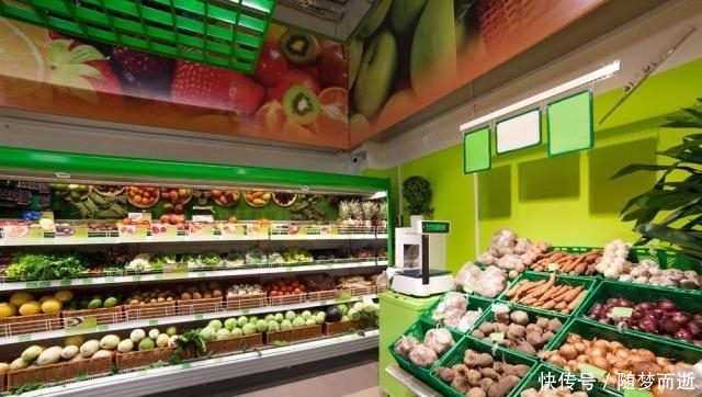 有人宁愿超市买“高价菜”，也不买农村老人路边摆摊的菜，为啥？