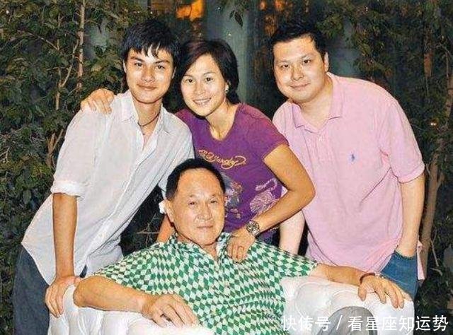 『轻松』香港最好进的豪门,儿子结婚船王不问儿媳是谁,对比奚梦瑶太轻松