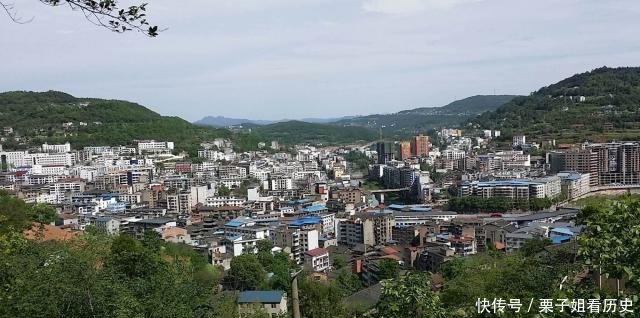 又一城市撤县设市，当地老百姓不乐意连火车都没，设市有啥用