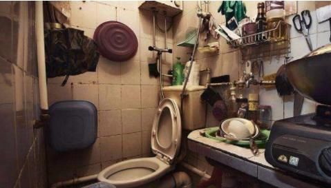 香港人宁愿住“棺材房”，为何不愿买内地房子？原因令人唏嘘不已