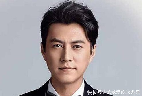  『精英』2017年靳东怒怼金星，如今他却自毁“精英”人设