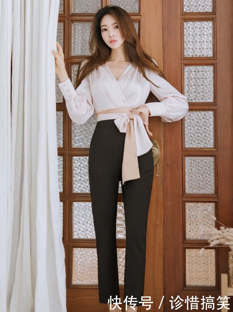 「职场中」靓靓聊第59期:气场强大的职场女强人,尽显穿着品味,出场即是巅峰