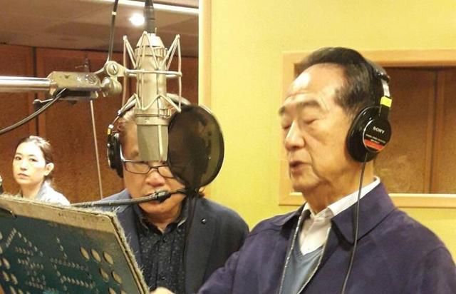  #宋楚瑜#韩国瑜自称“被网络霸凌”宋楚瑜：不被人黑是蠢材