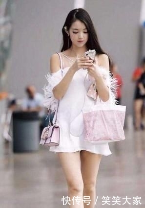 美女■绝美的气质美女，走在街上彰显年轻女人的优美身姿