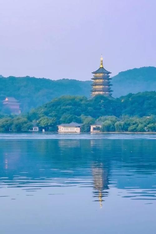 旅行达人必去的10个目的地，你去过几个？