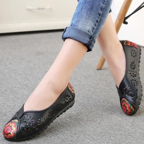 夏日穿裙子不想穿高跟鞋，就穿新款凉鞋，比高跟鞋还要舒适