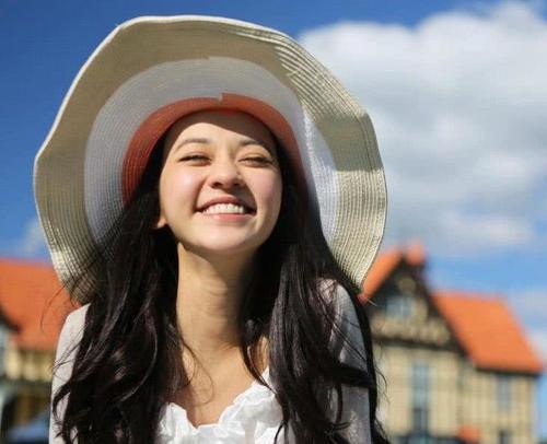 陈意涵被曝已怀孕三个月，好友亲身证实，经纪人遮掩只称在休息中