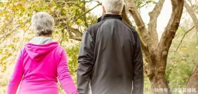  #国家规定#为什么退休以后有的人医保卡返钱，而有的人医保卡不