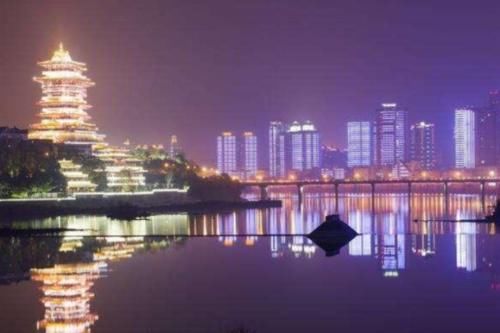  经济|四川这个地市被国家选中，即将规划轻轨，经济将腾飞了！