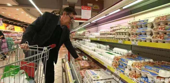 俄罗斯和中国物价差多少？拿100块到俄罗斯街头，你就明白了