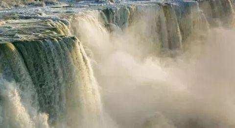 世界著名景点的真面目，原来大家一直都被照片给骗了