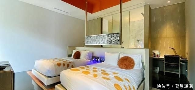 那一刻:在600多平的别墅房睡一晚是啥感觉?推开门那一刻就知道没白来