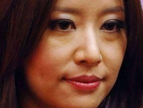 baby妆前皮肤暗嘴歪，妆后美如瓷娃娃?网友:整容般的妆法~