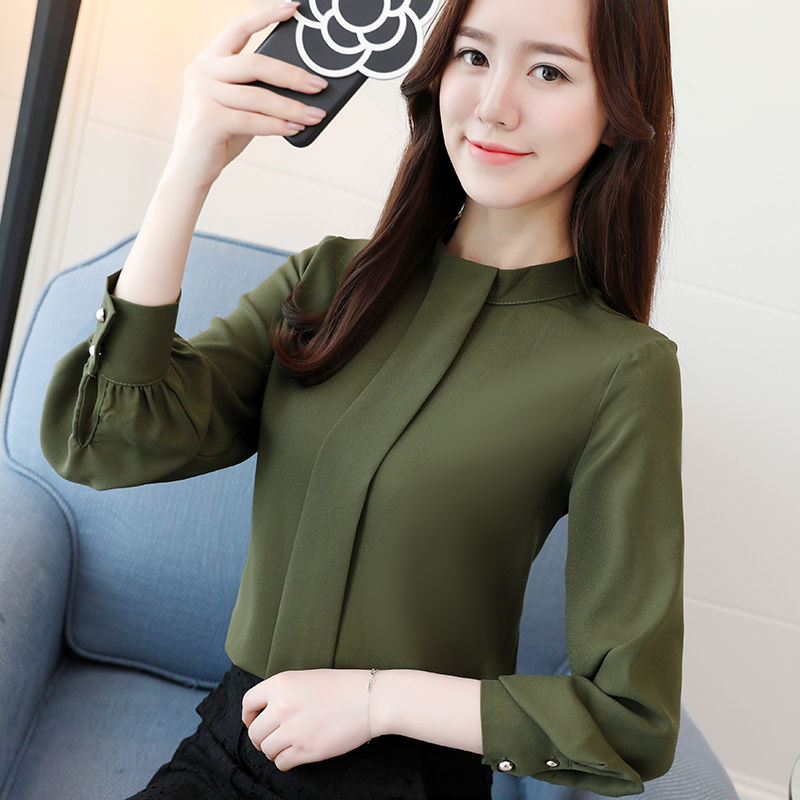 老婆比昨天更漂亮了!原来是穿上了新买的雪纺衫，简直迷死人