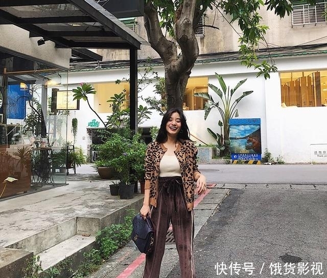  [色打底衫]矮个子穿出大长腿既视感，跟着这位149cm台湾时尚博主学穿搭吧