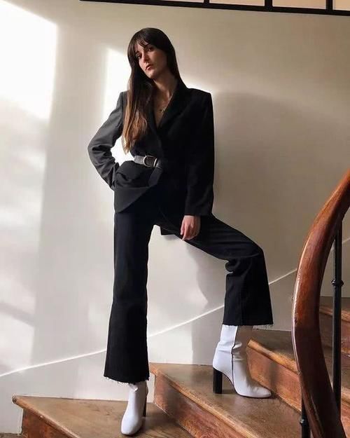 「日常」这3条裤子遮肉又显瘦,比阔腿裤更洋气时髦,还日常百搭!