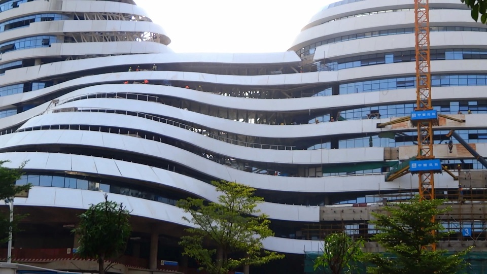 20亿建南宁第一高楼，突破广西新高度，造型奇特成“网红”楼