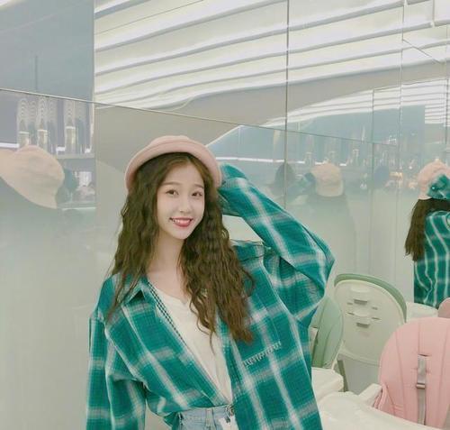 虞书欣解锁清新可爱风，秒变日系美少女！