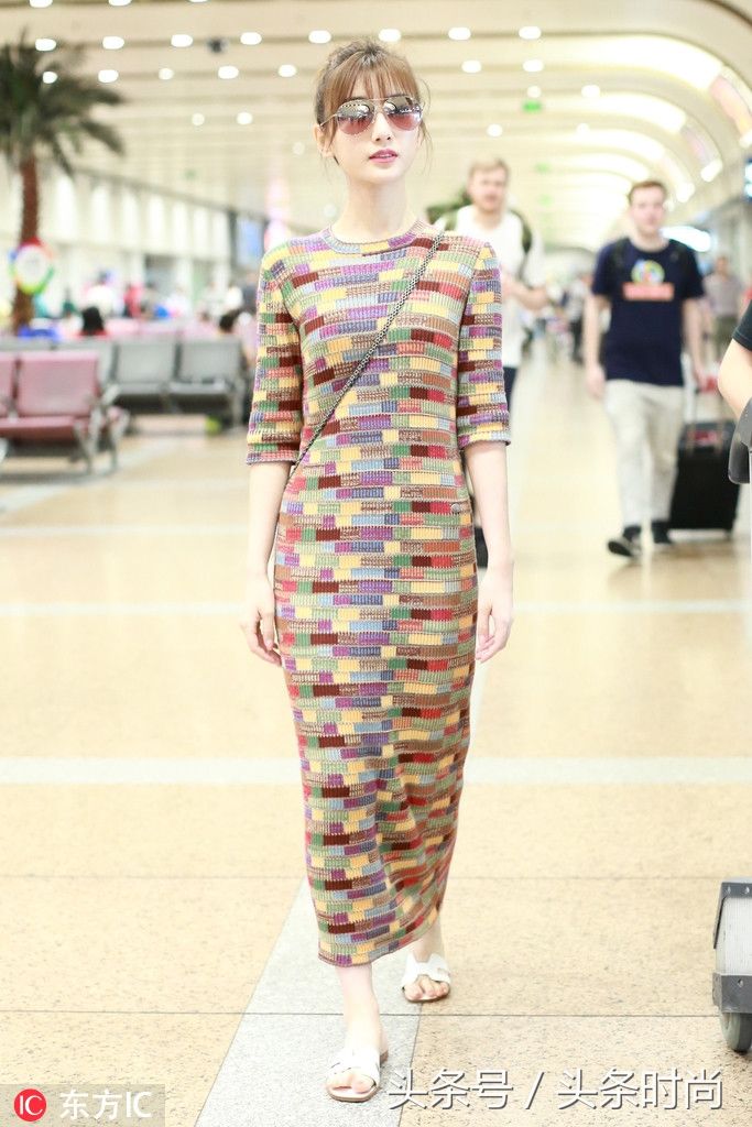 毛晓彤的爸 张韶涵的爸妈 蔡少芬的妈 奇葩也能凑成一桌麻将