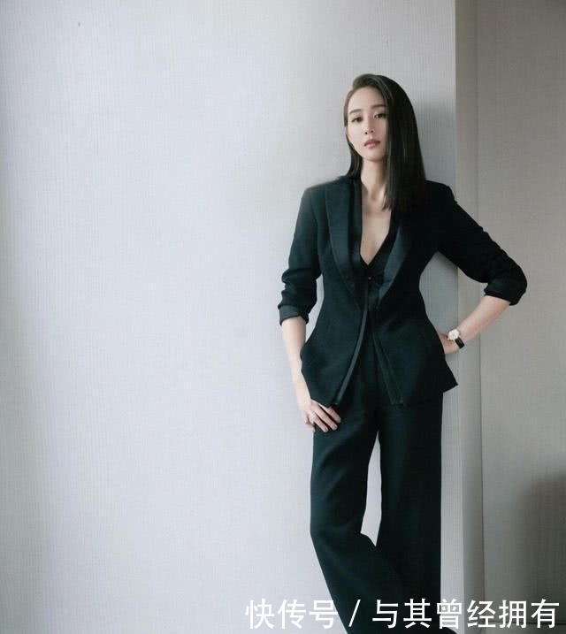 「设计」张钧甯美得真让人嫉妒!穿条纹衬衫配9分阔腿裤,自带高级感炸裂