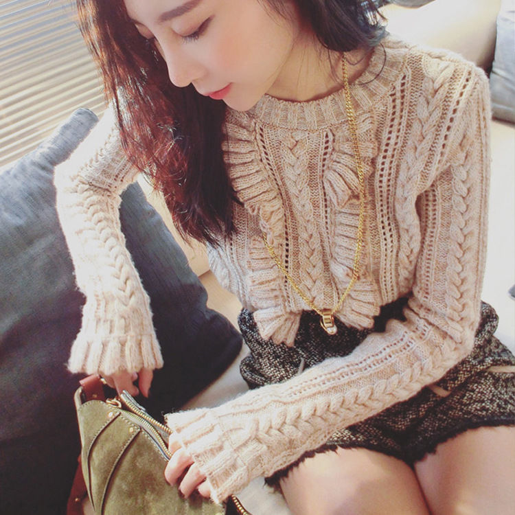 别再穿牛仔裤了,今年流行宽松的小香风套装,7080后穿美醉了