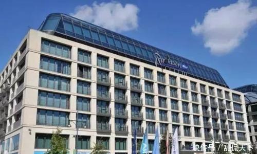 世界最大的鱼缸,耗资近亿元,藏身于一个普通酒店中