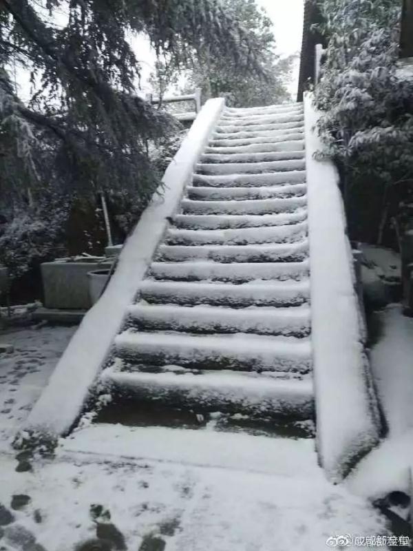 成都出大太阳，必须晒！接下来还有4次降温，大家挺住！