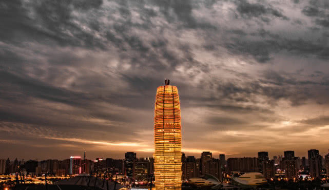 河南“寸土寸金”的城市，房价高，全市人口破850万