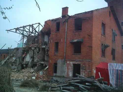  [城镇]农村房屋早已纳入城镇规划区，拆迁该如何补偿？看完后瞬