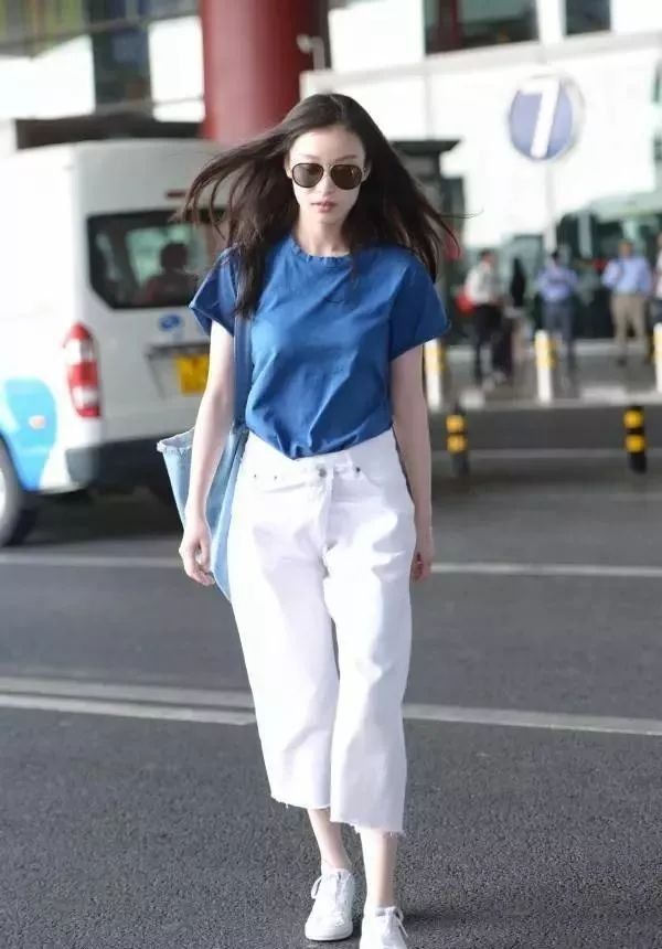 沈月的五五分身材还有救吗?看ins身高160的博主怎么解锁尴尬身材