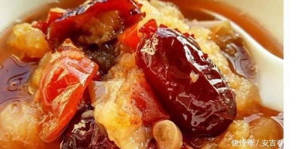 尿酸:立春之后,睡前喝一杯它,比玻尿酸强,常喝皮肤光泽水润