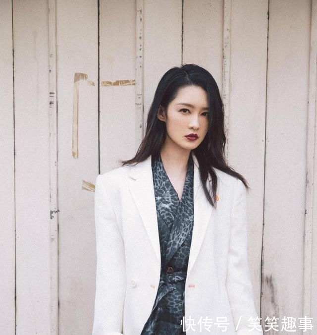 『西装』李沁,一个演技颜值都在线,却始终不温不火的演员,你喜欢她吗?