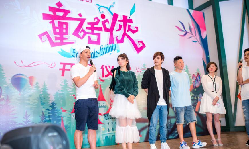 40岁黄奕厉害了！仅剪了个空气刘海显小20岁，网友：我又恋爱