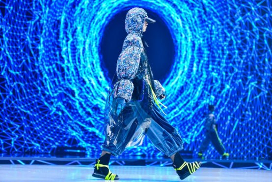 纽约时装周团宠!波司登为何吸引众多国际大咖看秀?